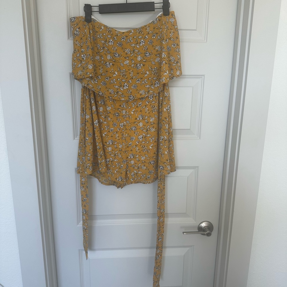 Impeccable Pig Strapless Floral Romper